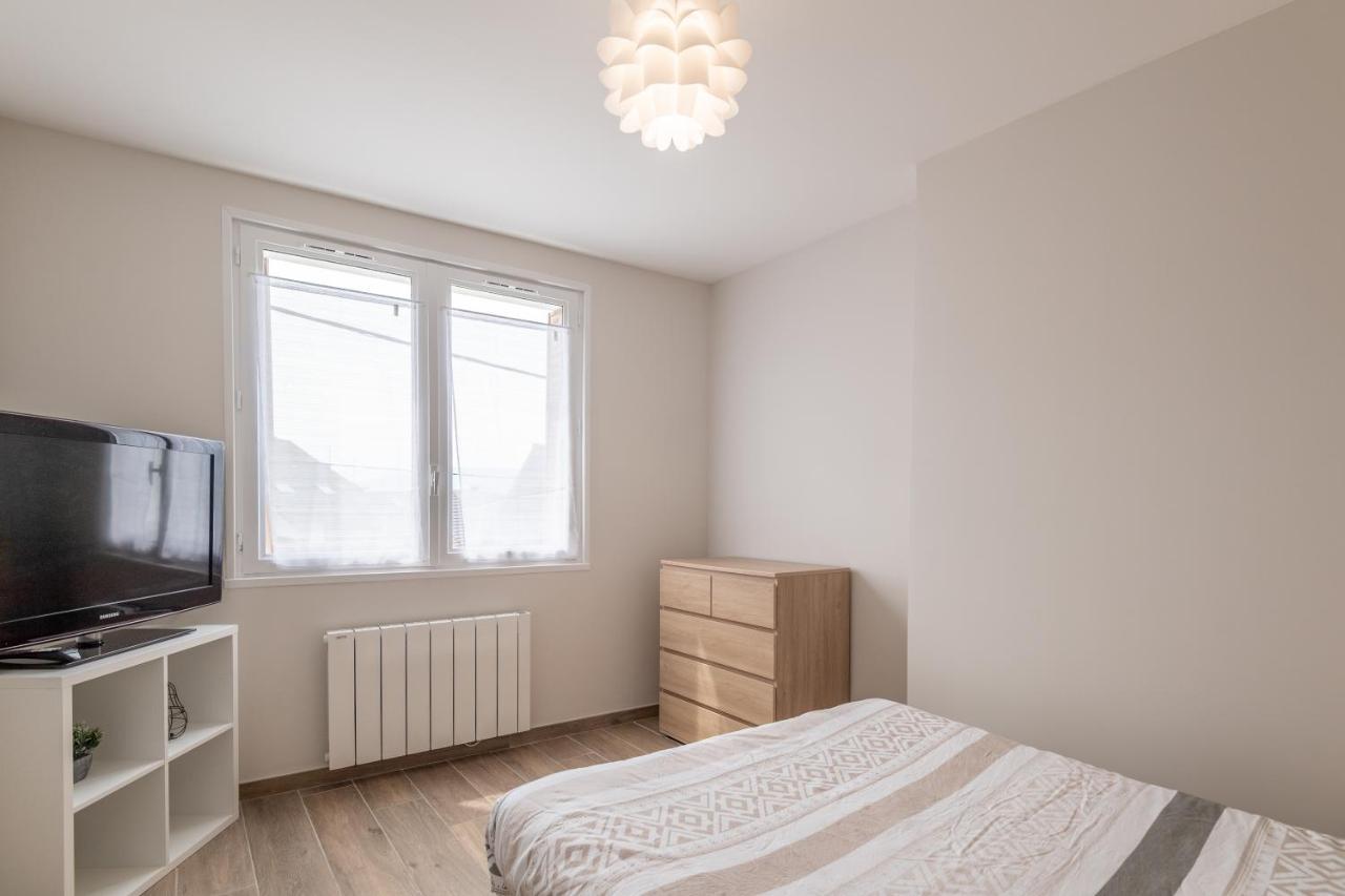 Appartement Lumineux Au Centre Du Village Saint-Felix  ภายนอก รูปภาพ
